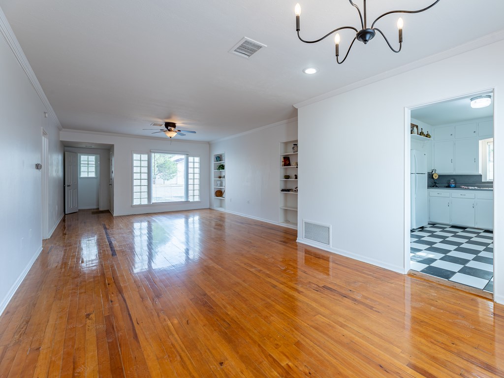 710 W Kansas Ave, Midland, Texas image 8