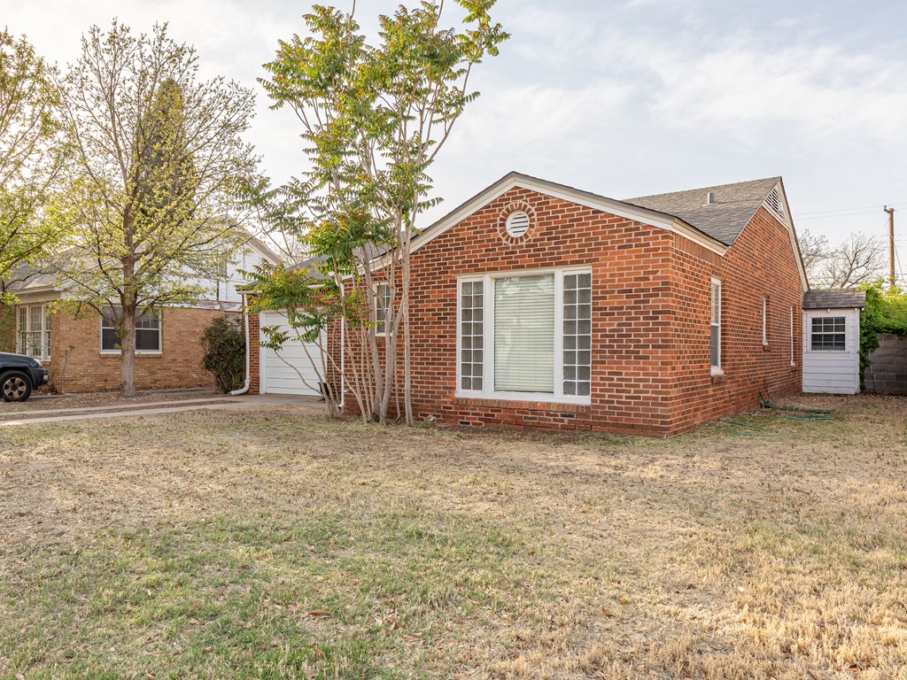 710 W Kansas Ave, Midland, Texas image 2