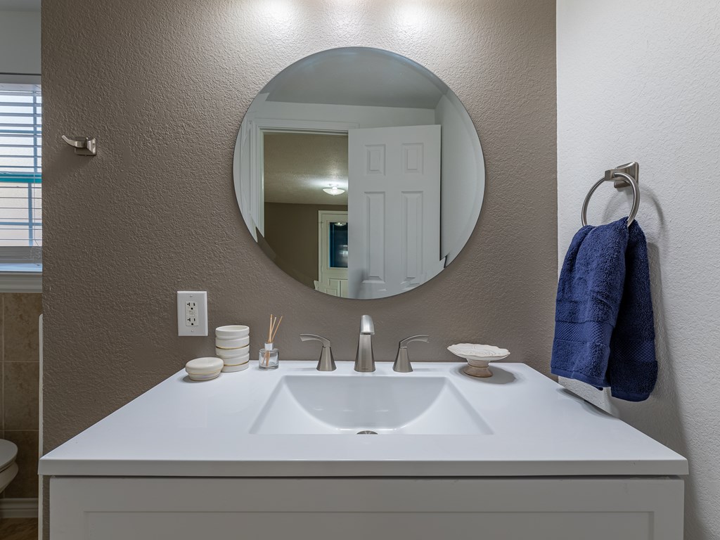 710 W Kansas Ave, Midland, Texas image 23