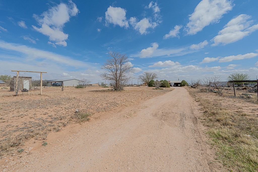 2808 N County Rd 1138, Midland, Texas image 45