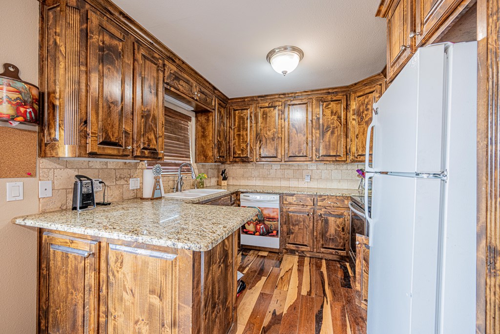2808 N County Rd 1138, Midland, Texas image 19