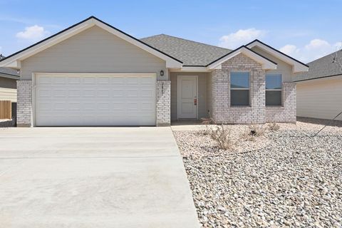 Homes For Rent - 2421 S County Rd 1100<br/> Midland, TX 79706