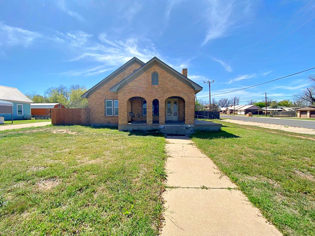 3001 Ave T, Snyder, Texas image 1