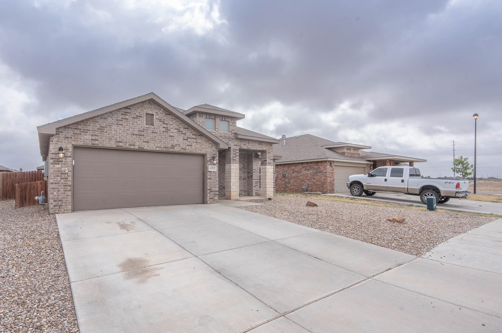 6702 Spur Dr, Midland, Texas image 3