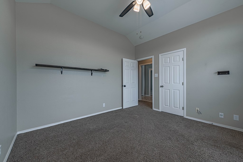 4911 Pleasant Dr, Midland, Texas image 18
