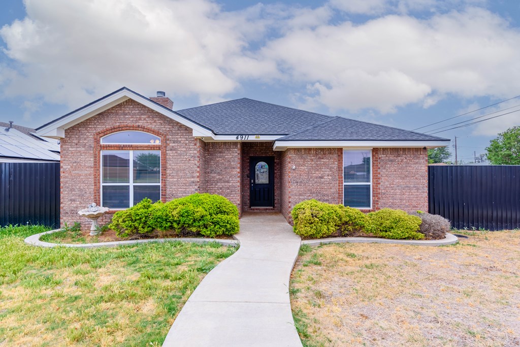 4911 Pleasant Dr, Midland, Texas image 2