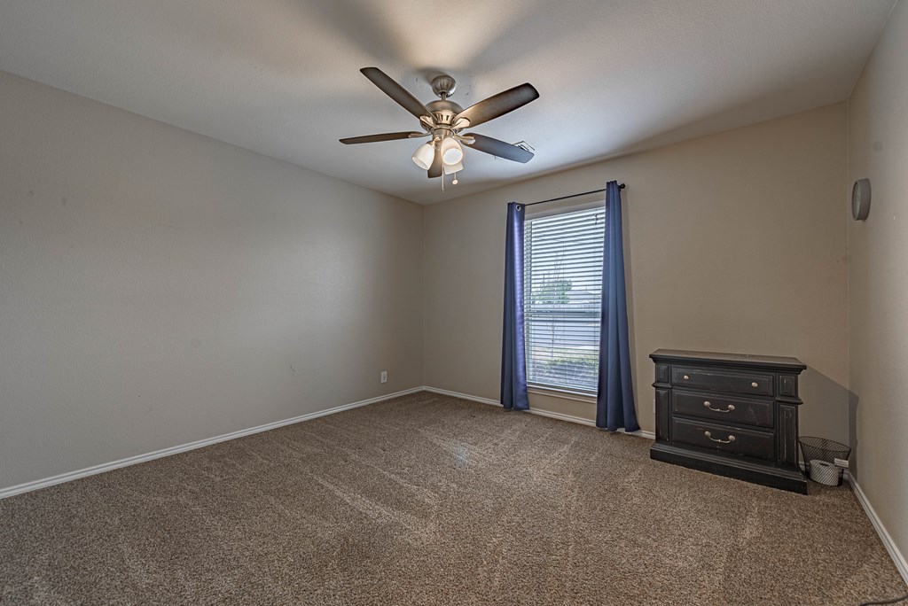 4911 Pleasant Dr, Midland, Texas image 20
