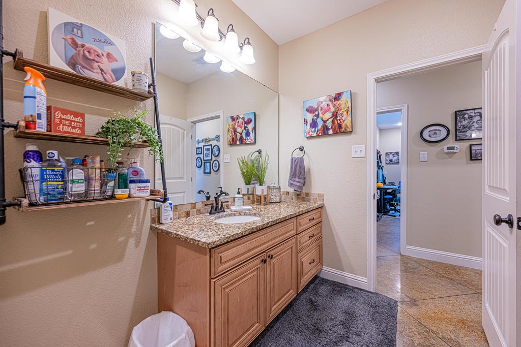 4707 E County Rd 60, Midland, Texas image 24