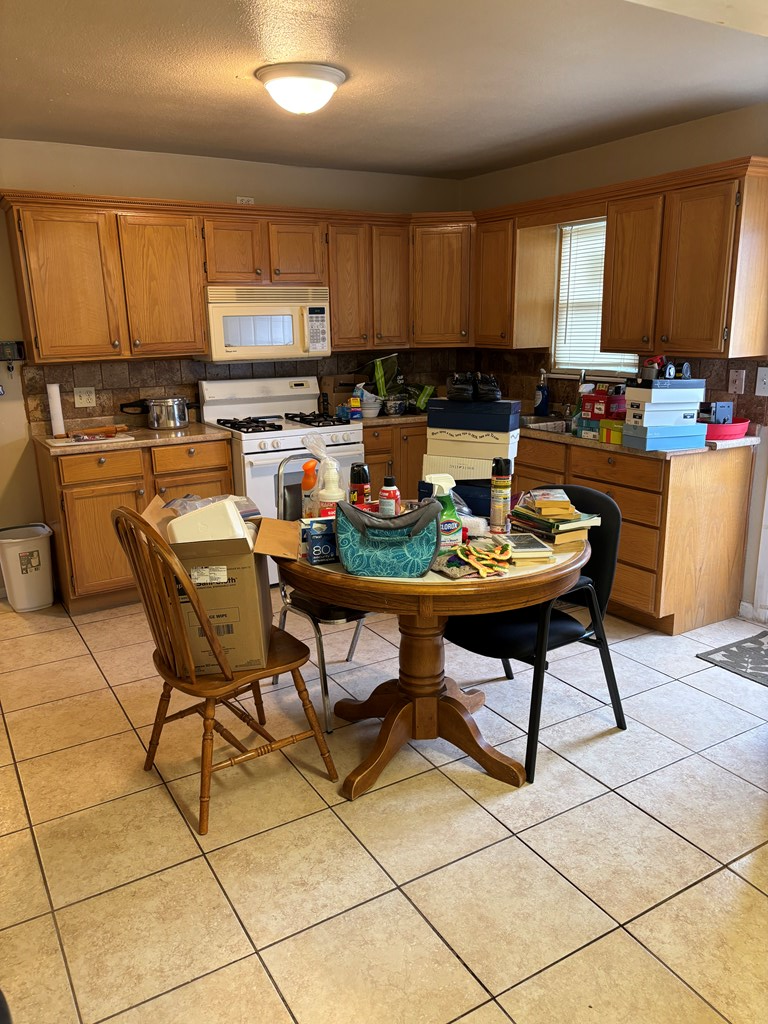 504 NE Ave E Ave, Andrews, Texas image 5