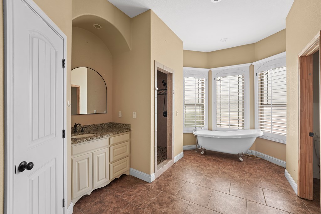 4306 S County Rd 1140, Midland, Texas image 14