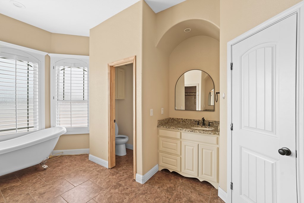 4306 S County Rd 1140, Midland, Texas image 15