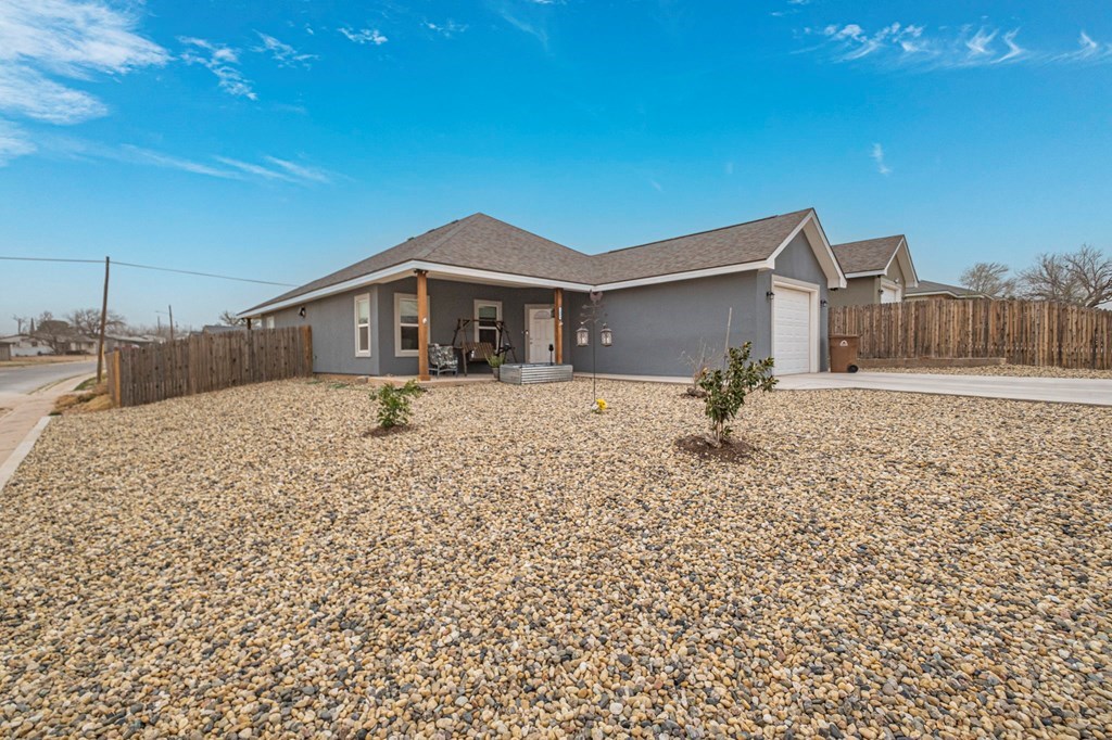 1404 Marijo, Big Spring, Texas image 4