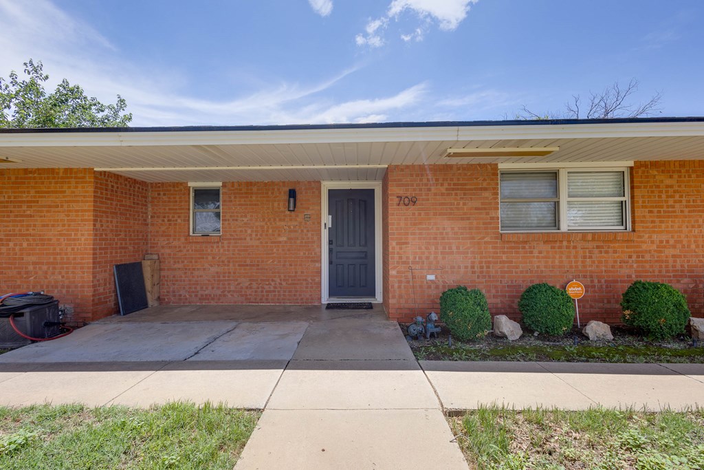 709 21st St, Lamesa, Texas image 4