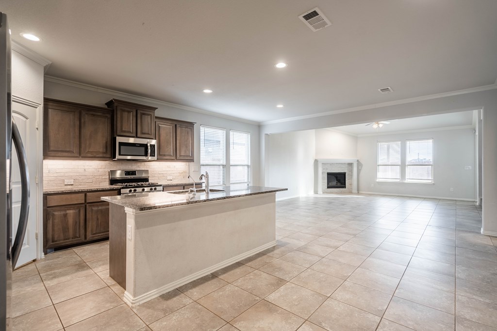 1215 Santa Clara, Midland, Texas image 6