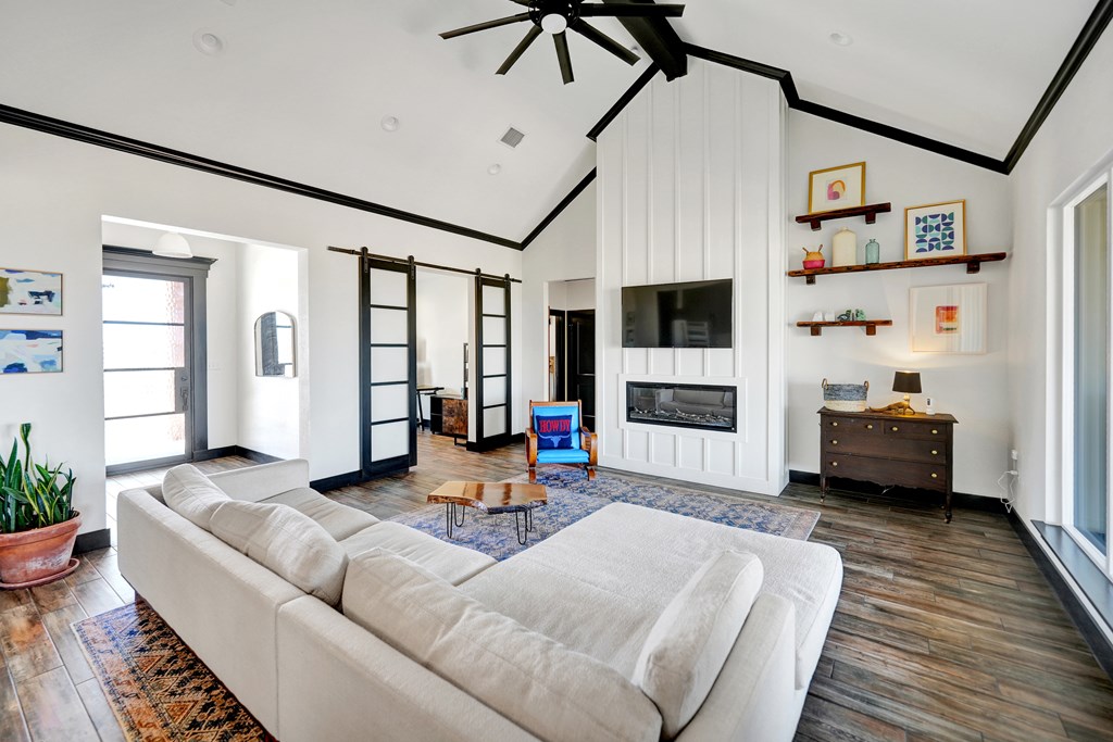 13913 E County Rd 115, Midland, Texas image 7