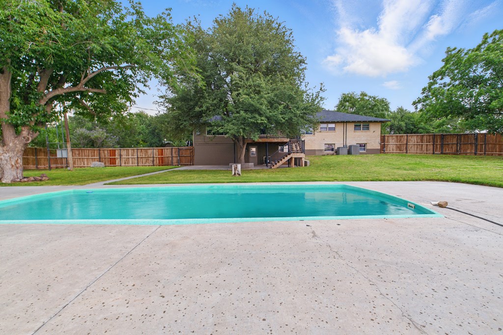 523 Carol Lane, Midland, Texas image 41