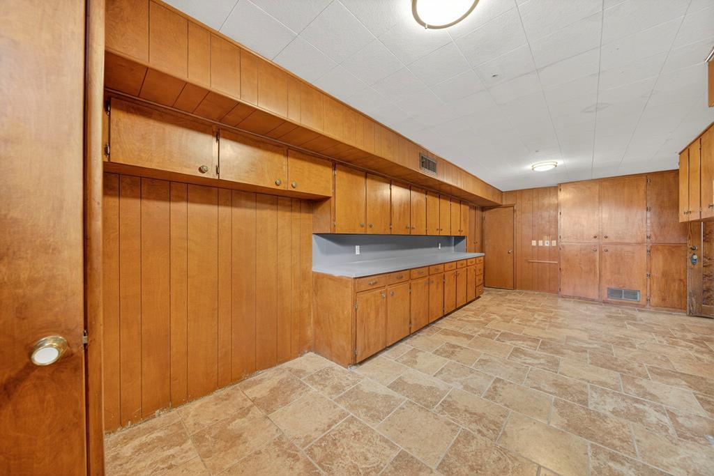 523 Carol Lane, Midland, Texas image 38