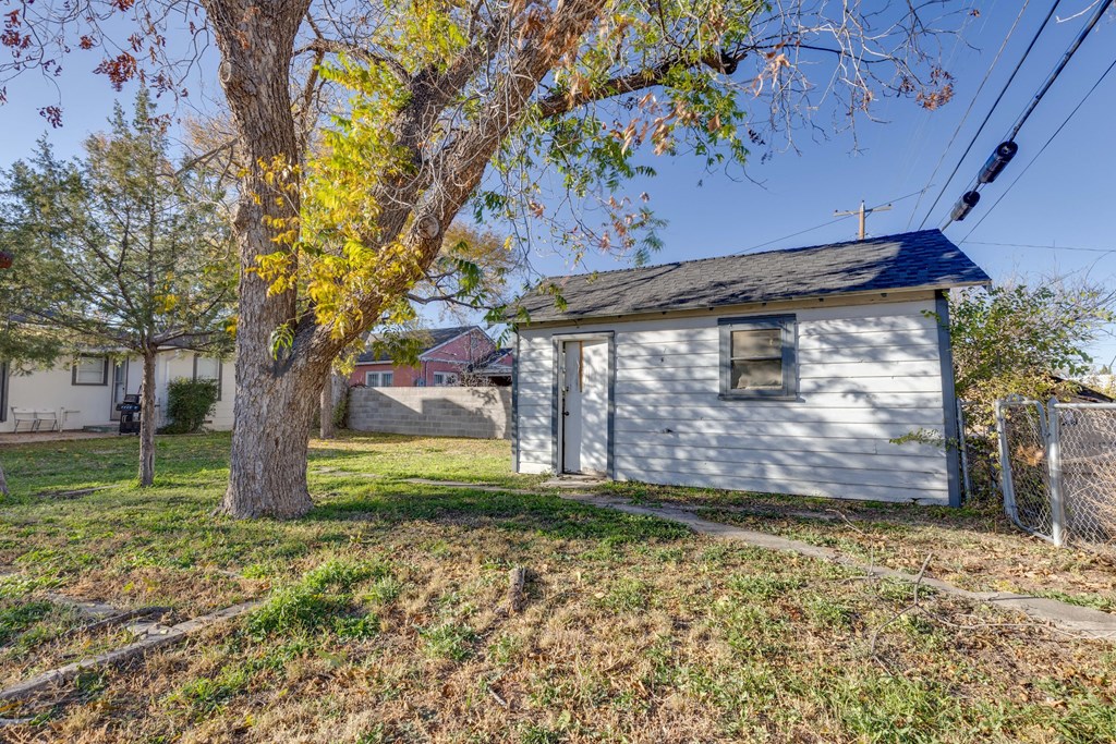 1303 Runnels St, Big Spring, Texas image 30