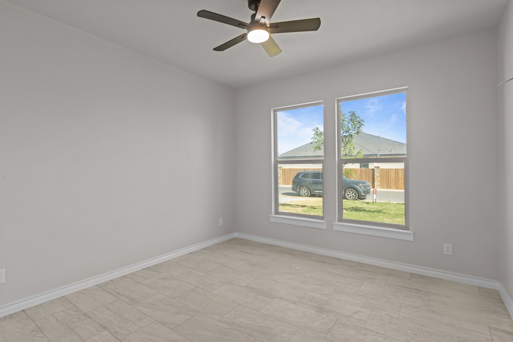 2710 Beachwood St, Midland, Texas image 10