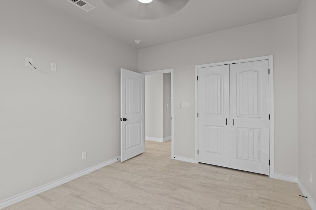 2710 Beachwood St, Midland, Texas image 8