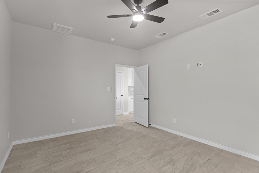 2710 Beachwood St, Midland, Texas image 11