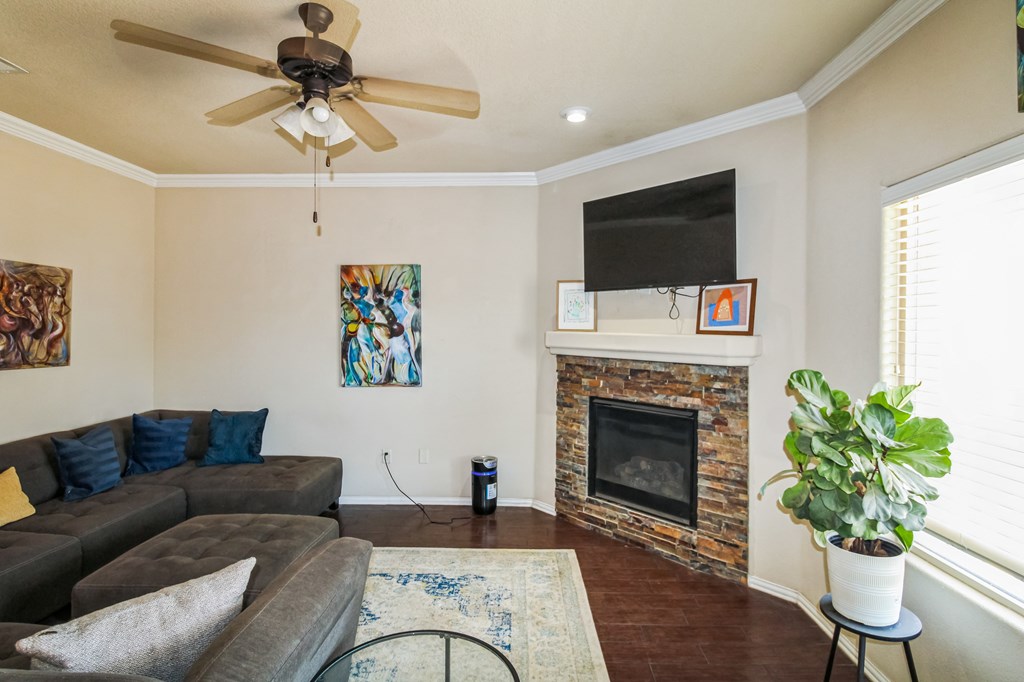 1416 Cerrillos Ave, Midland, Texas image 10
