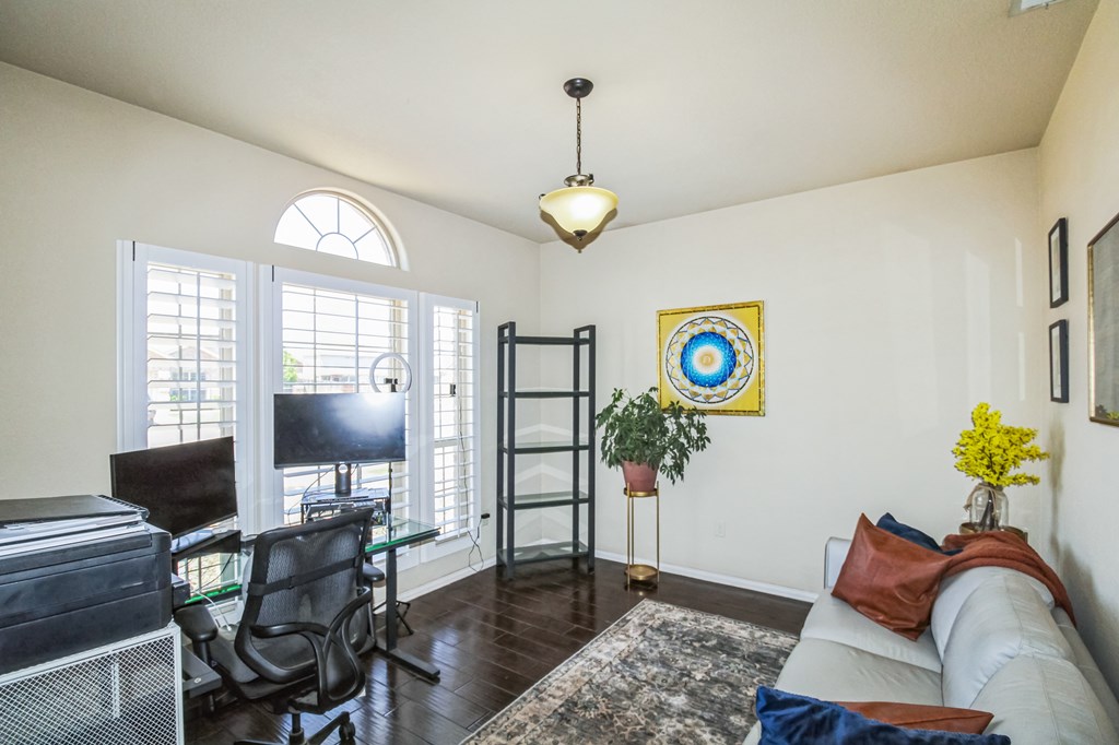 1416 Cerrillos Ave, Midland, Texas image 9