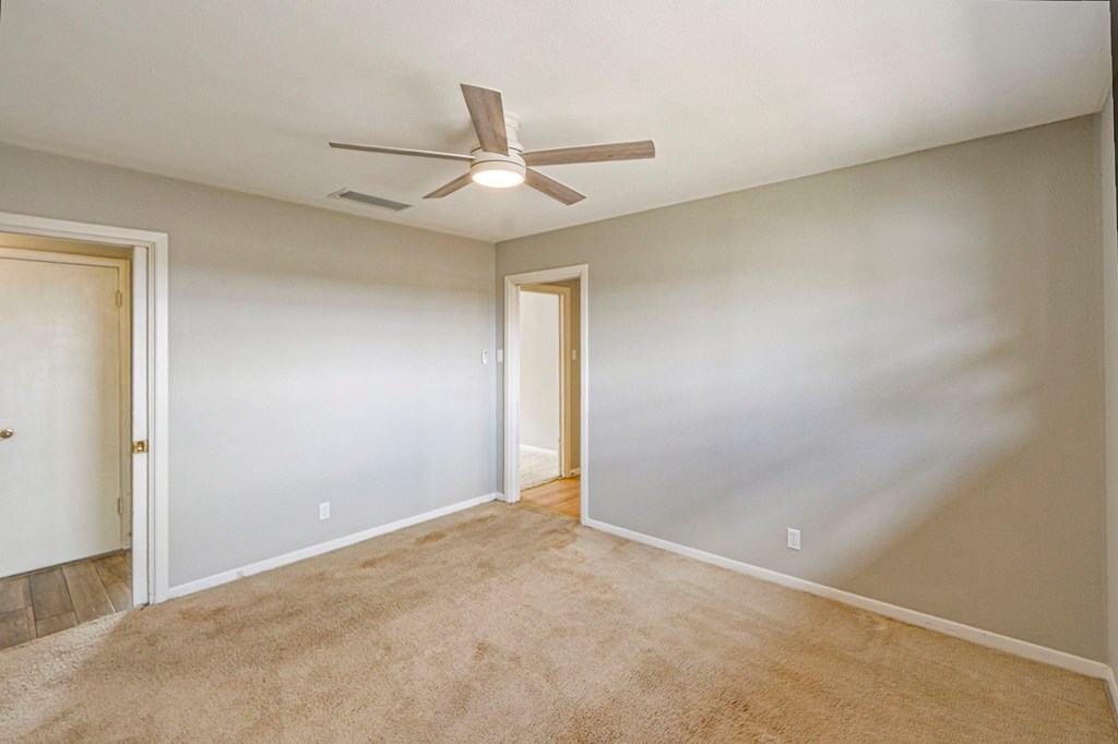 2702 W Michigan Ave, Midland, Texas image 20