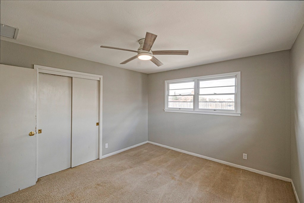 2702 W Michigan Ave, Midland, Texas image 25