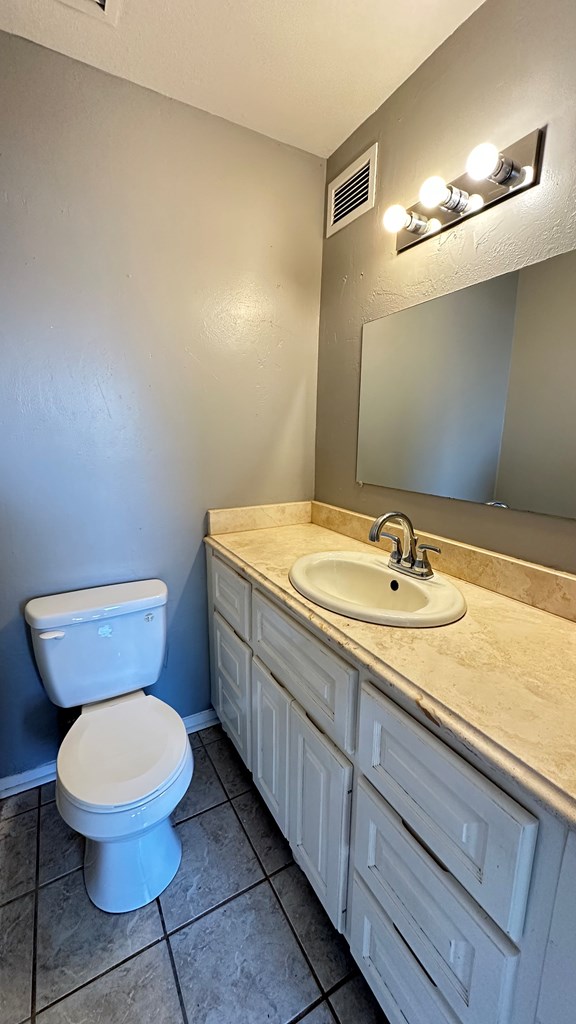 803 Brooks Dr, Midland, Texas image 5