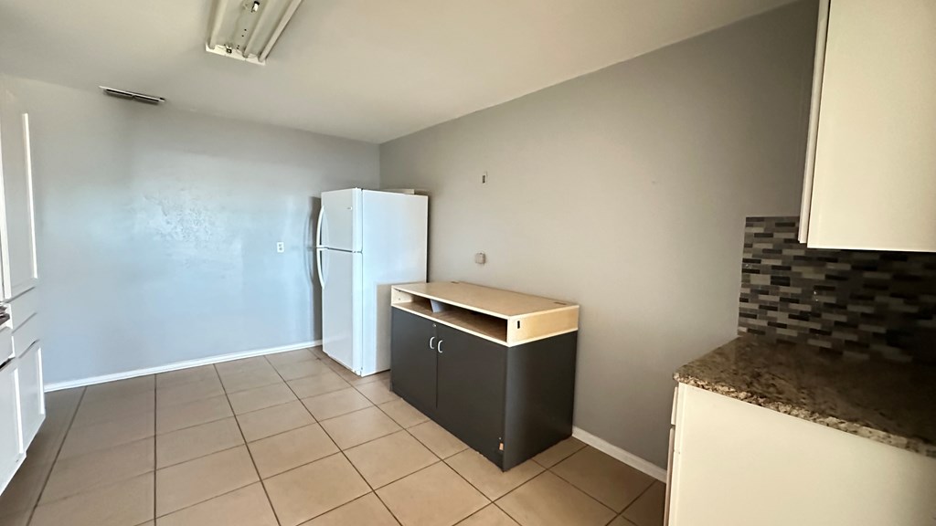 803 Brooks Dr, Midland, Texas image 11