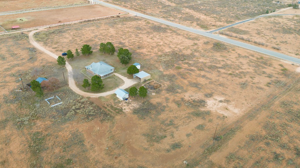 4107 W County Rd 184, Midland, Texas image 32