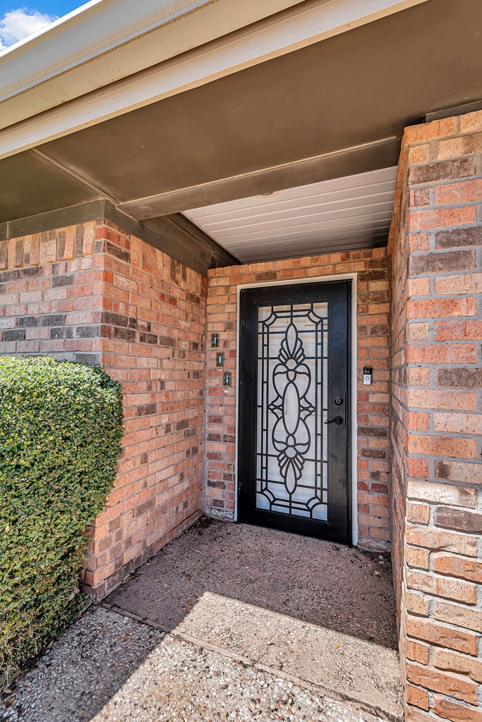908 Neely Ave, Midland, Texas image 2