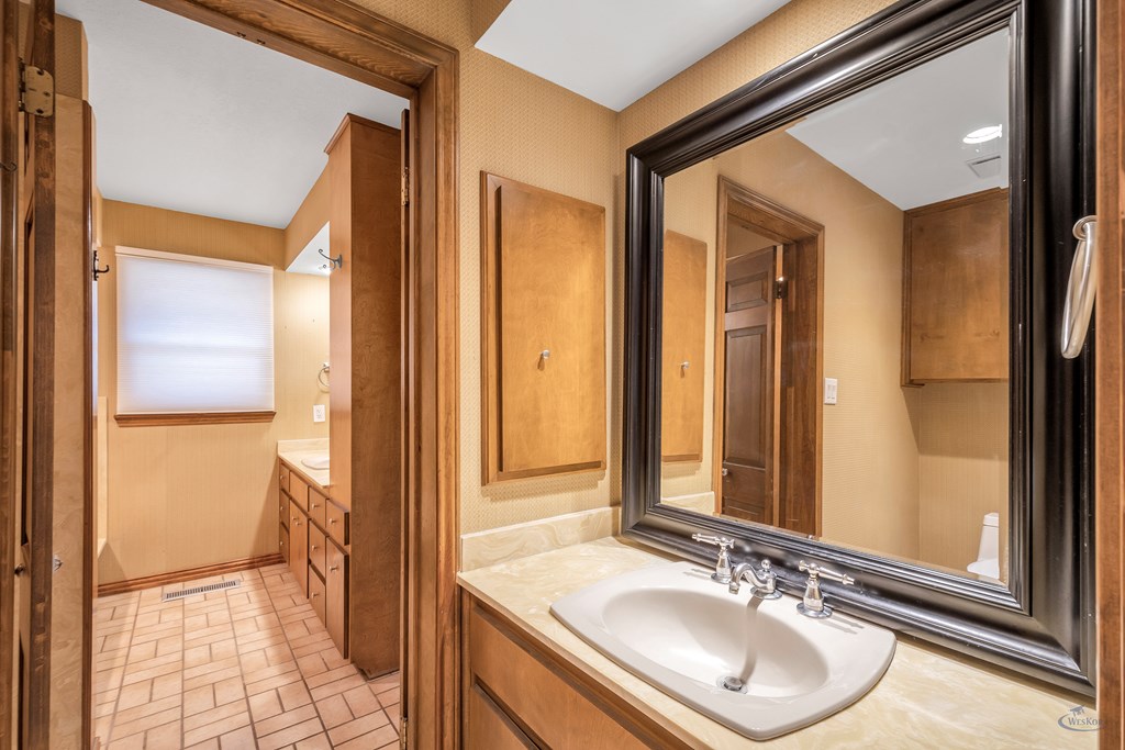 908 Neely Ave, Midland, Texas image 13