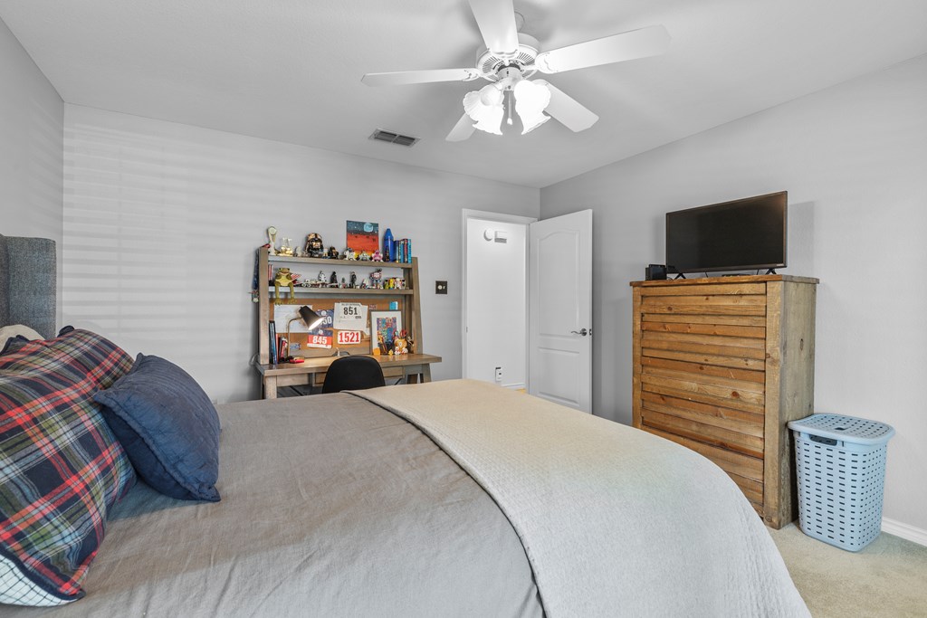 6923 Sunrise Court, Midland, Texas image 35