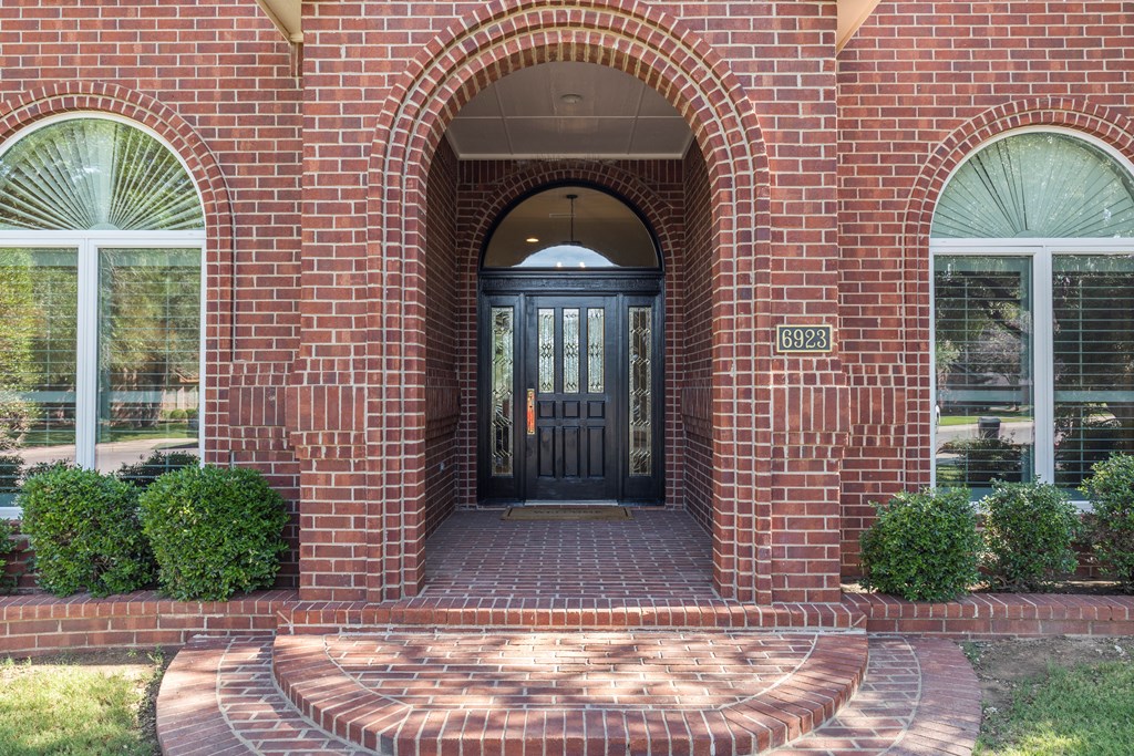 6923 Sunrise Court, Midland, Texas image 3