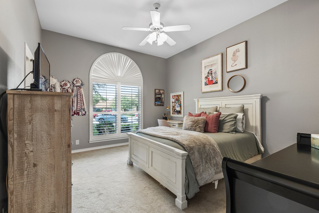 6923 Sunrise Court, Midland, Texas image 31