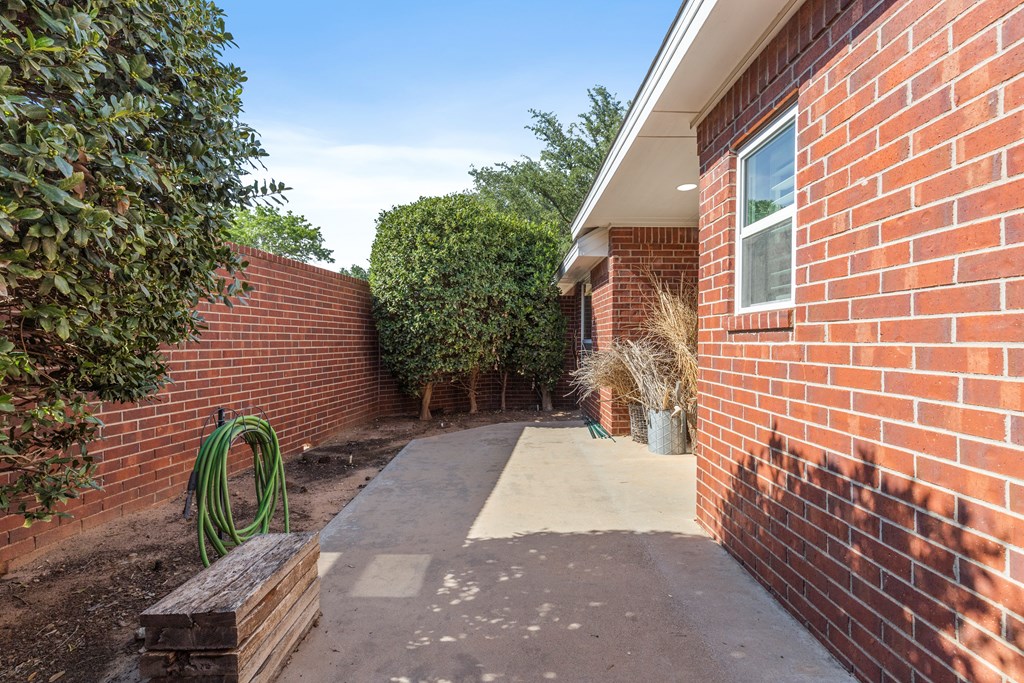 6923 Sunrise Court, Midland, Texas image 48