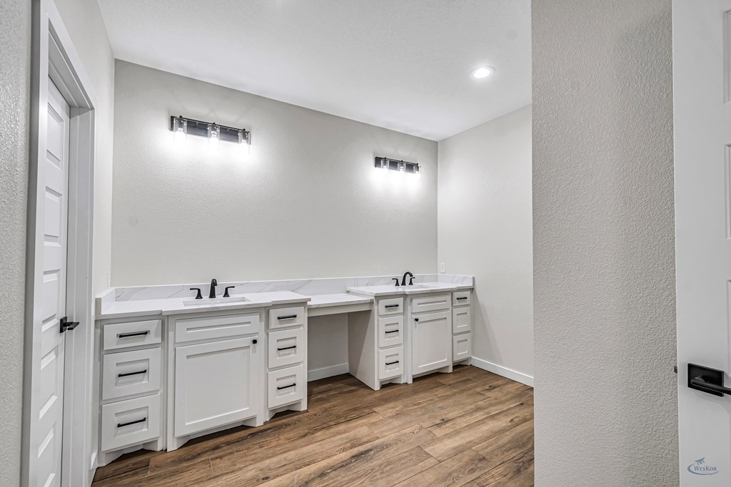 13227 E County Rd 110, Midland, Texas image 18