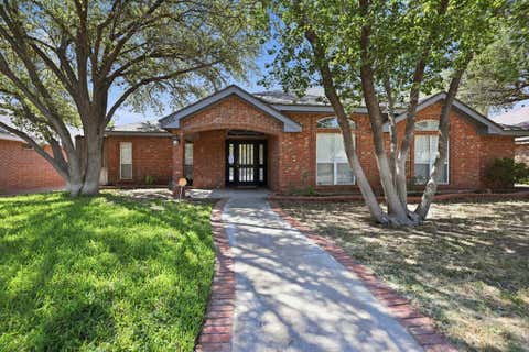 Homes For Sale - 2205 Bradford Court<br/> Midland, TX 79705