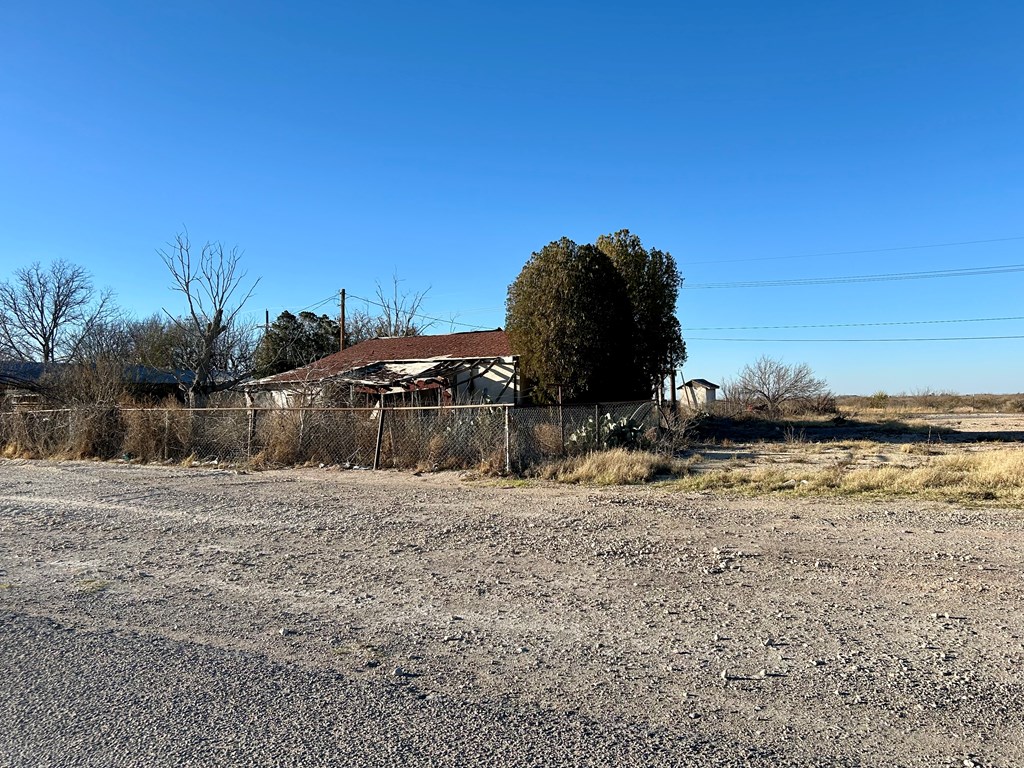 1373 Belanger St, Fort Stockton, Texas image 7