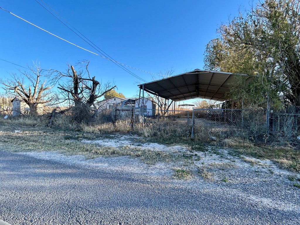 1373 Belanger St, Fort Stockton, Texas image 5