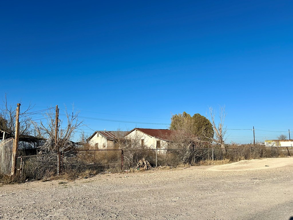 1373 Belanger St, Fort Stockton, Texas image 6
