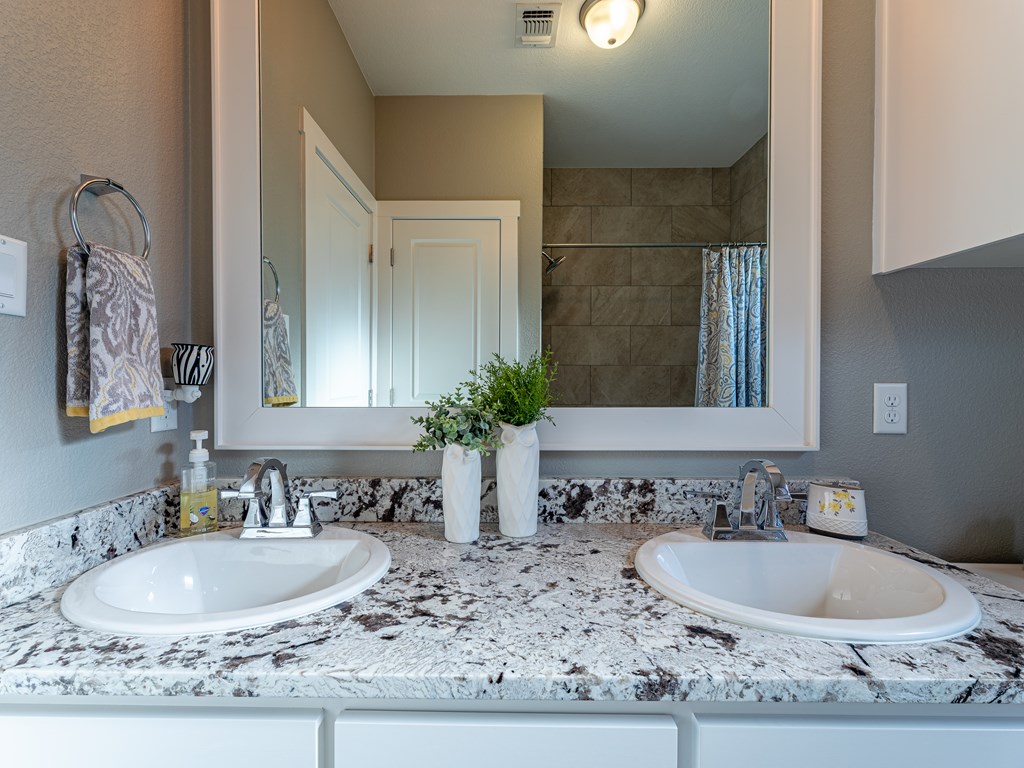 5303 Balfour Court, Midland, Texas image 13