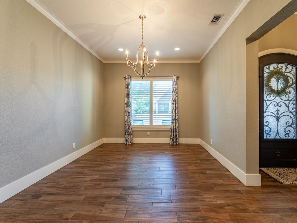 5303 Balfour Court, Midland, Texas image 7