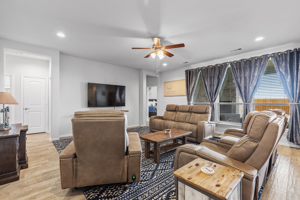 7020 Thomas Paine Rd, Midland, Texas image 5