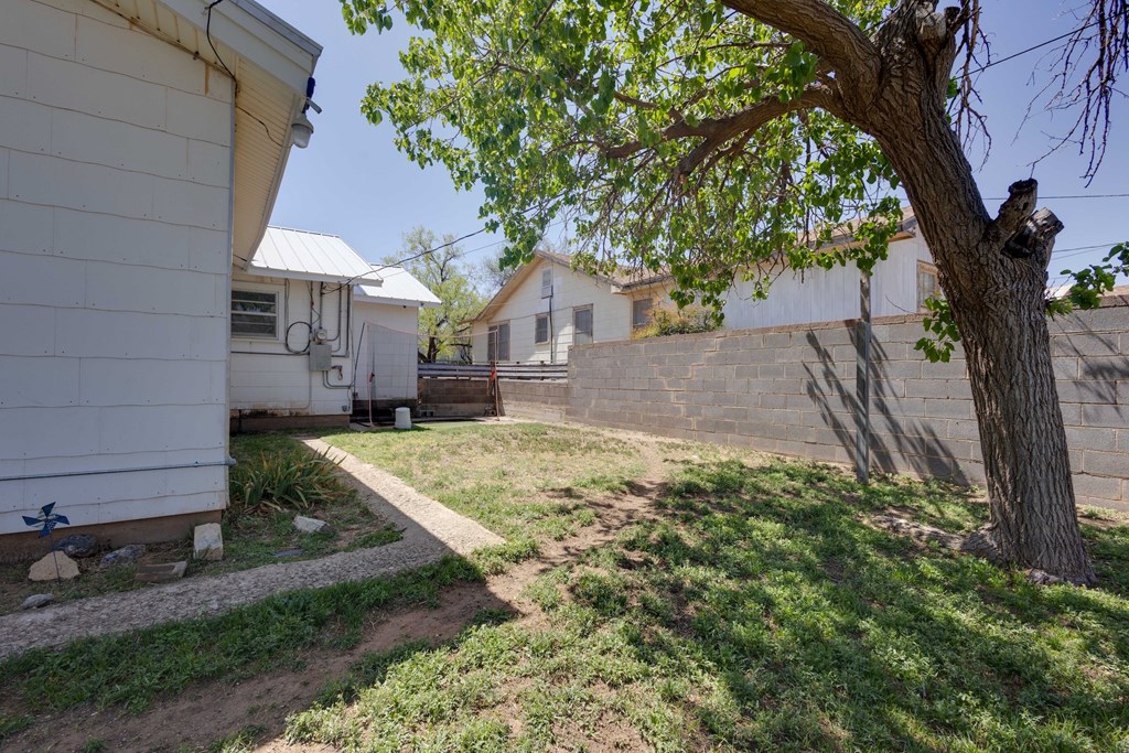 802 W 15th St, Big Spring, Texas image 35