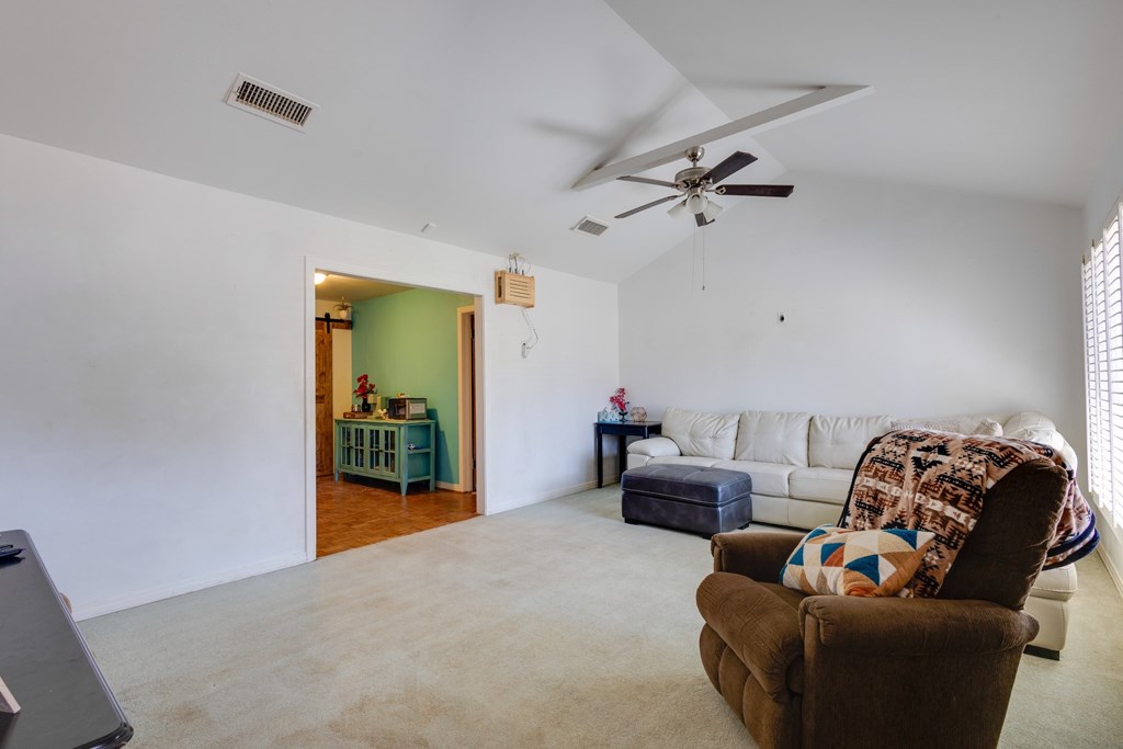 802 W 15th St, Big Spring, Texas image 7