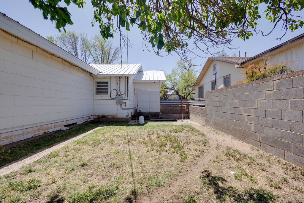 802 W 15th St, Big Spring, Texas image 37