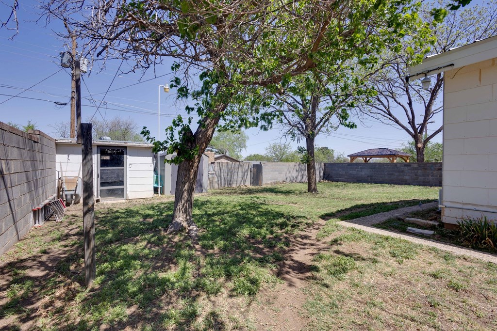 802 W 15th St, Big Spring, Texas image 40
